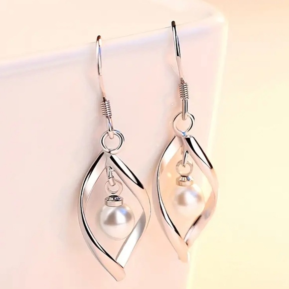 Stunning Pearl Drop Earrings - Fashion Earrings for Women - Silvery Plated - Picture 3 of 5